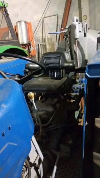 Se vende tractor Ebro 470