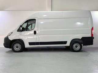 Peugeot Boxer L2H2 Etna 4 plazas 2025