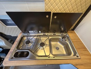 Peugeot Boxer L2H2 Etna 4 plazas 2025