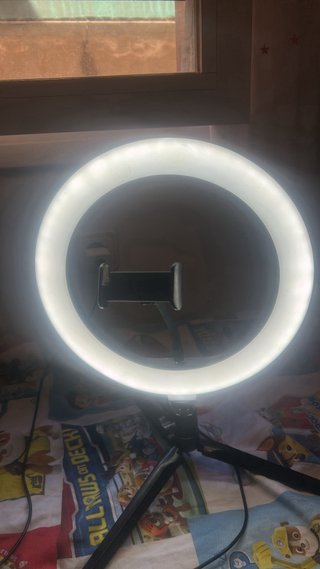 Aro de luz con trípode