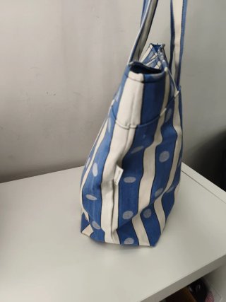 Bolsa de playa y neceser a rayas y lunares