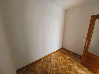 Piso en alquiler en Castillejos en Madrid