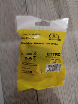 8 Interruptores ElektroNova 2P 16A Blanco