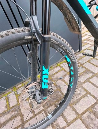 Bicicleta CUBE EVO FOX