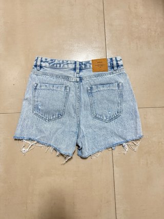 Shorts vaqueros desgastados