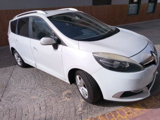 Renault Grand Scenic 2015