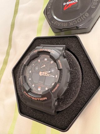 Casio G-Shock GA-100GBX Negro y Oro Rosa