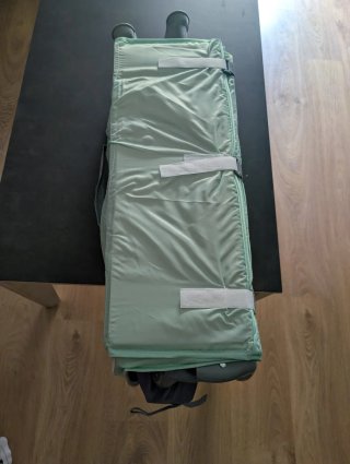 Cuna de viaje plegable