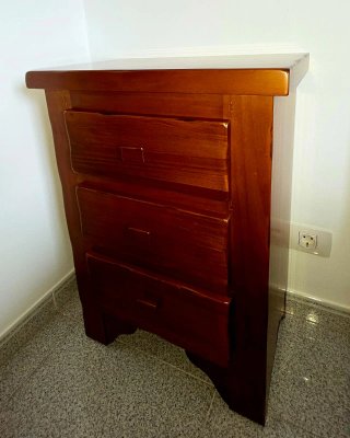 Mesitas de noche de madera de fresno