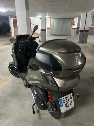 Peugeot Metropolis 400i ABS