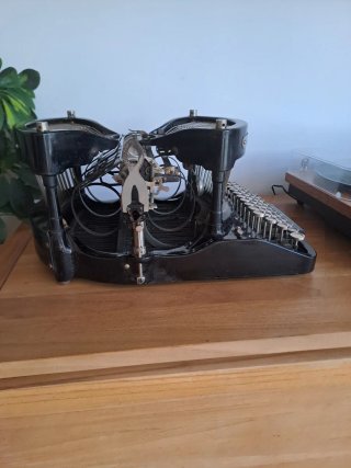 Máquina de escribir Williams No. 4