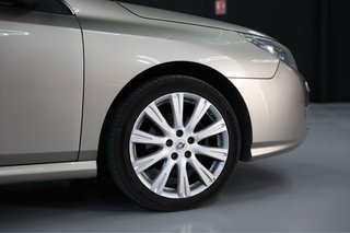 Renault Latitude 2012