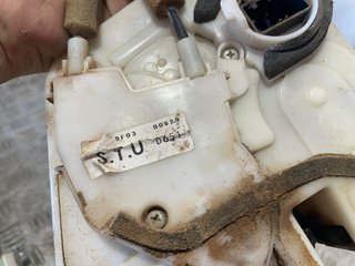 CERRADURA PUERTA TRASERA DERECHA MAZDA 2 BERLINA (DE) 9F03B0629 126936