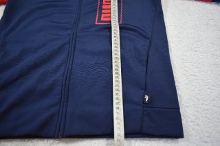 Chaqueta deportiva Puma azul y roja
