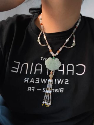 Collar con colgante de jade xiu