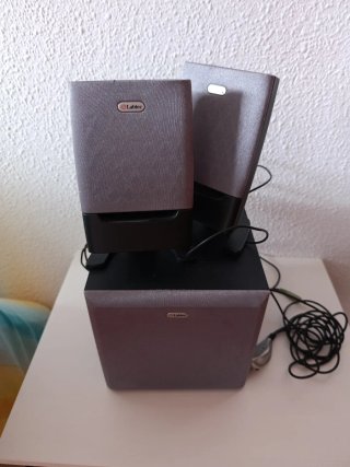 Altavoces Labtec 2.1 Negro/Gris