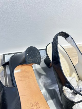 Zapatos negros de tacón