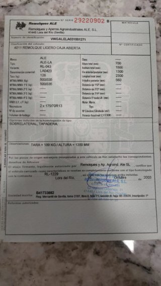 Remolque ligero caja cerrada. Con cerradura