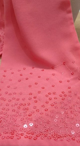 Pañuelo C&A con lentejuelas