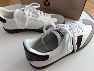 Zapatillas Victoria Talla 40 Blancas y Marrones