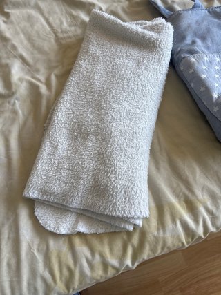 Bolso para carrito de bebé + mantitas blancas