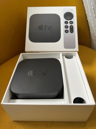 Apple TV 4K 32GB A2169 (No funciona) de Segunda mano por 25 EUR en