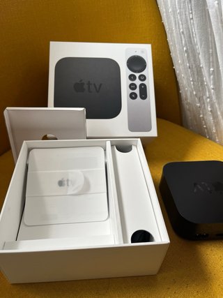 Apple TV 4K 32GB A2169 (No funciona) de Segunda mano por 25 EUR en