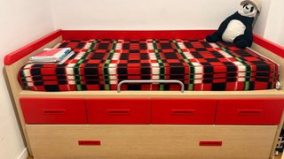 Cama compacta con 4 cajones y nido