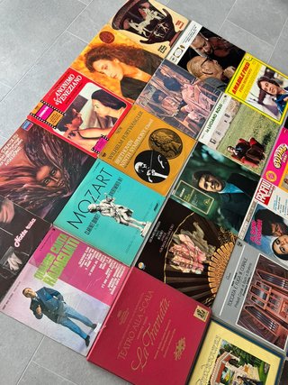 Lotto di 29 Vinili LP vari generi completi