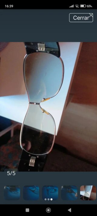Gafas Prada con estuche