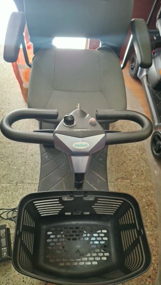 Silla eléctrica scooter con cesta