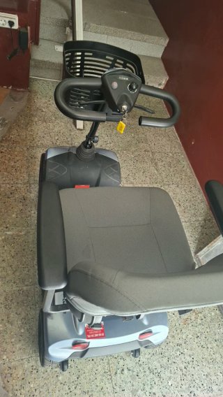 Silla eléctrica scooter con cesta