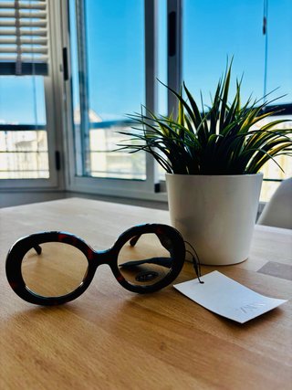 Gafas de sol Zara ovaladas. Nuevas con etiqueta