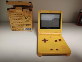 Consola Game Boy Advance SP Pikachu