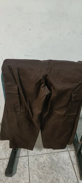 Pantalones de trabajo azul y amarillo