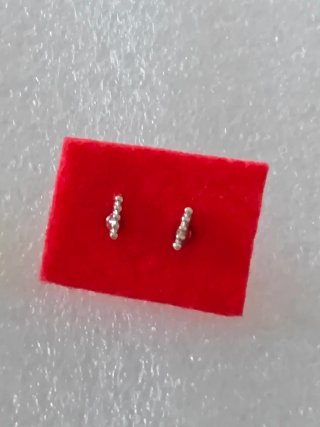 Pendientes distintos modelos pequeños nuevos