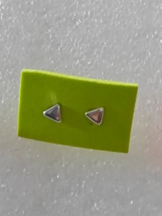 Pendientes distintos modelos pequeños nuevos