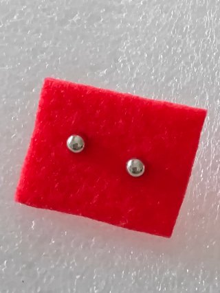 Pendientes distintos modelos pequeños nuevos