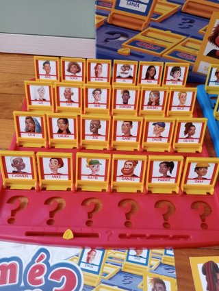 Juego de mesa: Quién es Quién? Hasbro ¿Quem é Quem