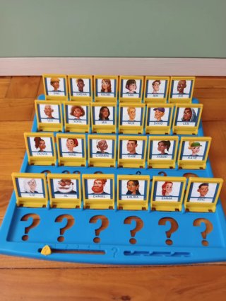 Juego de mesa: Quién es Quién? Hasbro ¿Quem é Quem