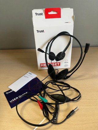 Auriculares Trust con micrófono