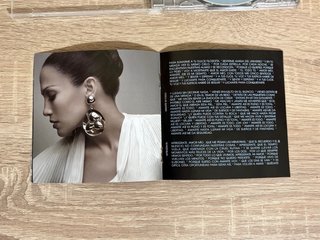 CD Jennifer López - Como Ama Una Mujer