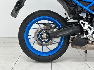 SUZUKI GSX-8S