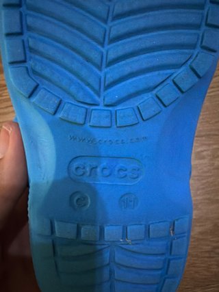 Chanclas Crocs niño azul
