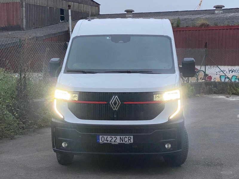 Renault Master L2H2 170cv Red Edition 73.000 km - foto 1
