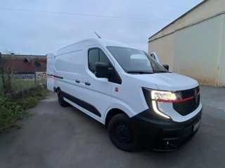 Renault Master L2H2 170cv Red Edition 73.000 km