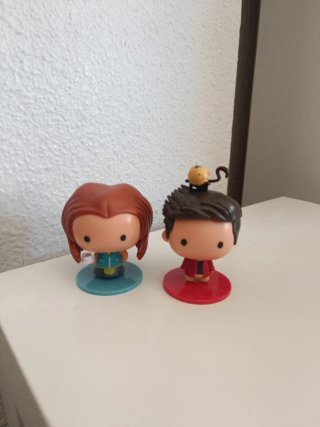 Figuras Friends (Rachel y Chandler)
