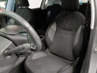 Peugeot 2008 PureTech 82 Style 60 kW (82 CV)