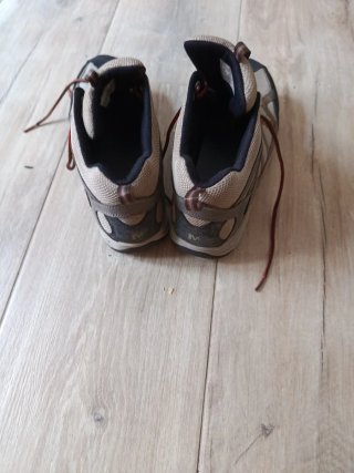 Botas de montaña Merrell beige y marrón