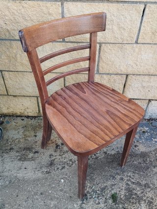 18 Sillas de Madera. 60€/u